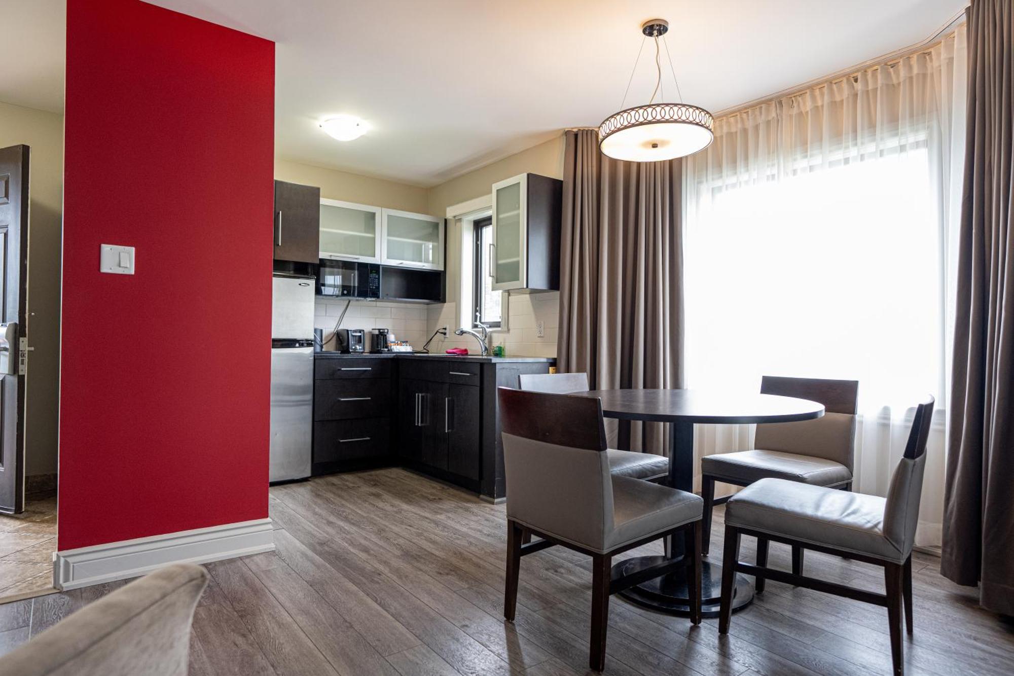 מלון Ramada By Wyndham Ottawa On The Rideau מראה חיצוני תמונה