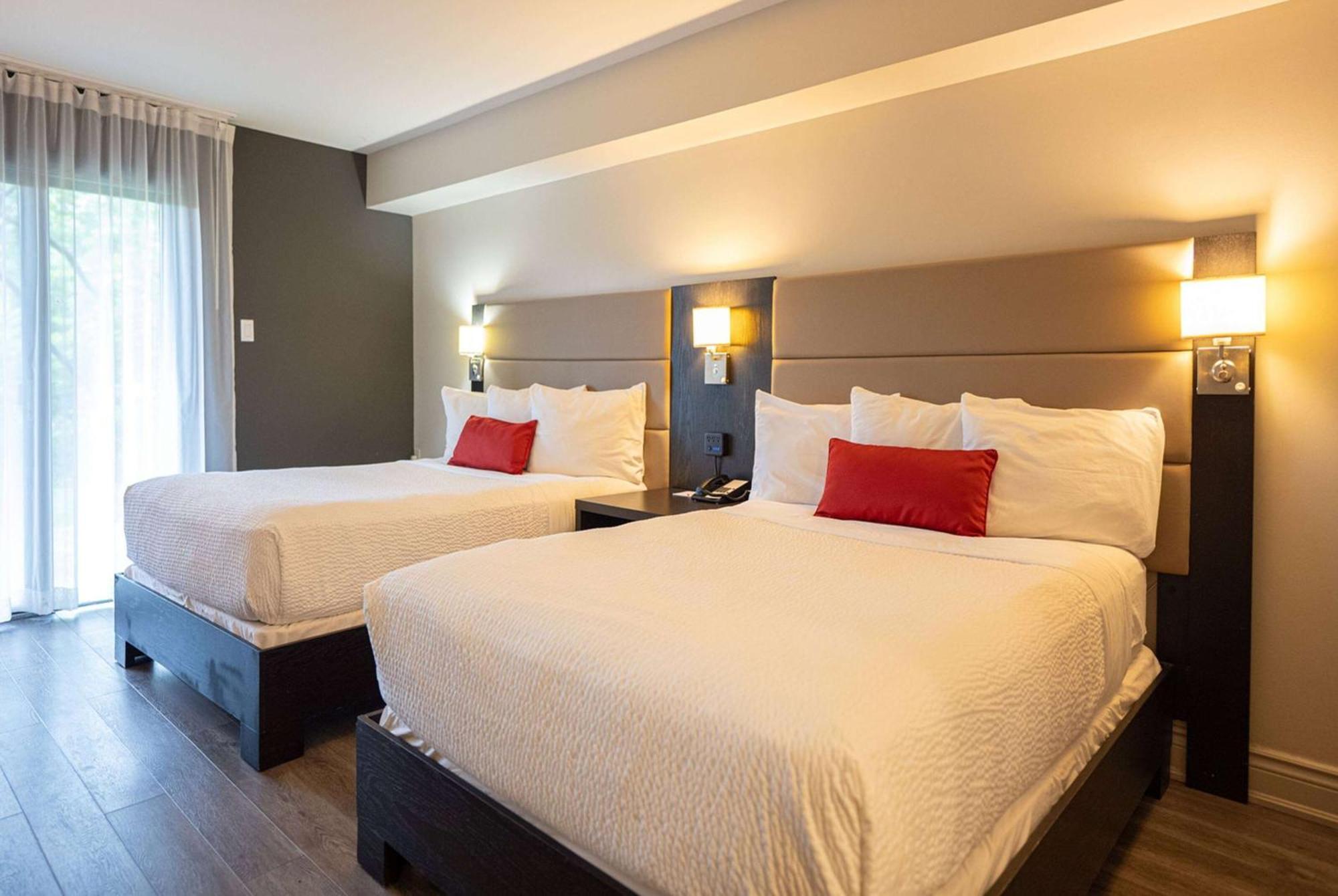 מלון Ramada By Wyndham Ottawa On The Rideau מראה חיצוני תמונה