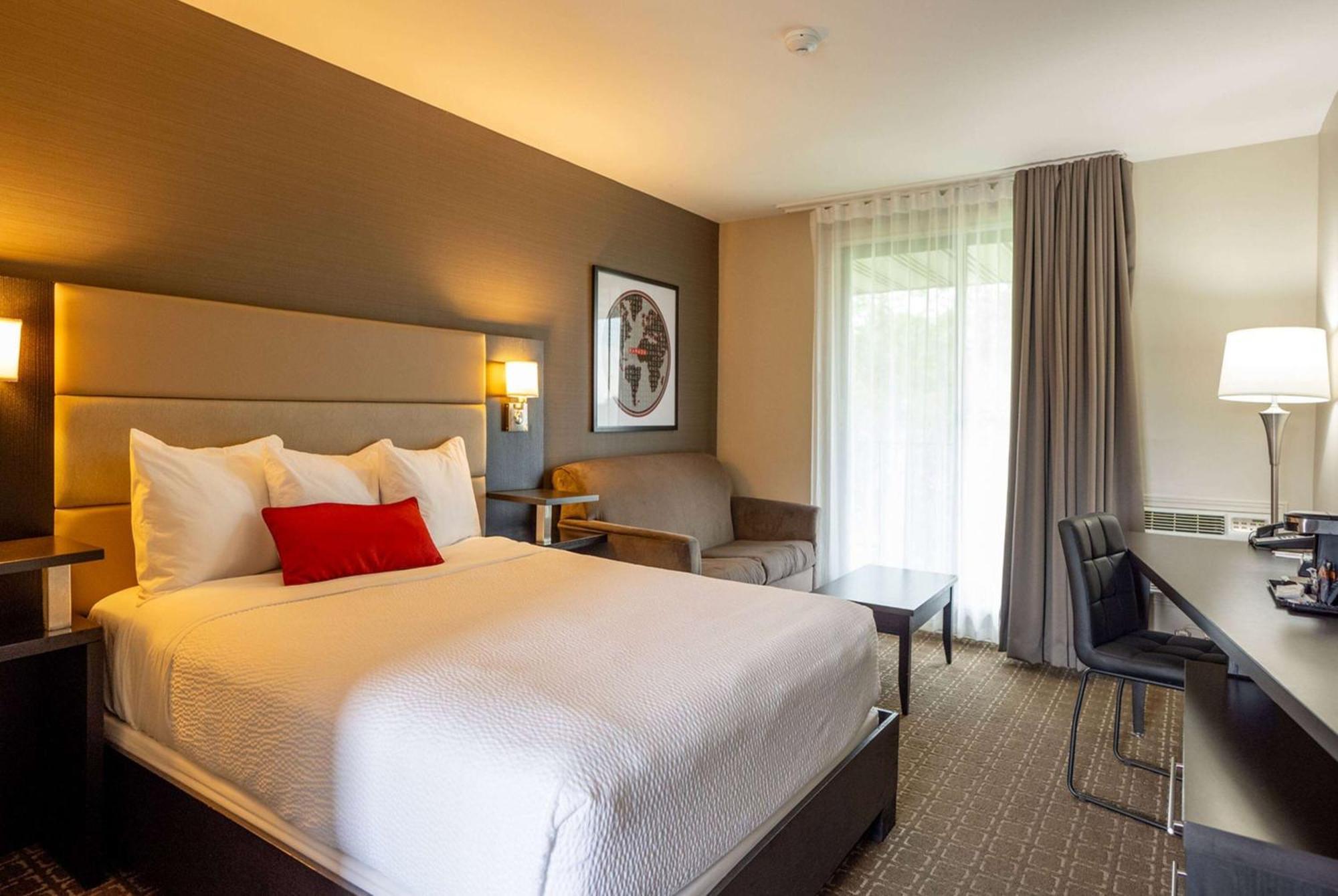 מלון Ramada By Wyndham Ottawa On The Rideau מראה חיצוני תמונה